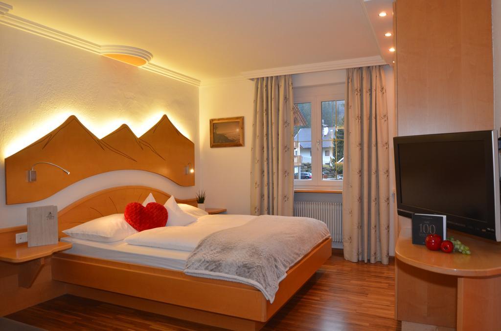 Hotel Pfeldererhof Alpine Lifestyle Pfelders Exterior foto